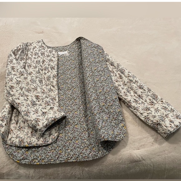 Floral Quilted Jacket - Picture 2 of 5